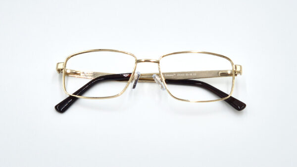 1024x576_ZE003_C2_front